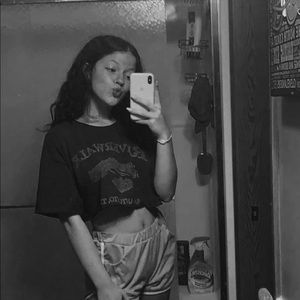 Meet your Posher, Lydia